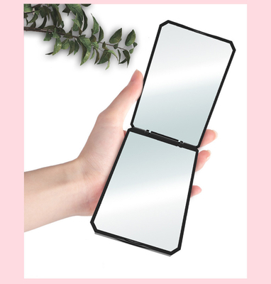 Täglich Plastikglas Spiegel Klappbares Make-up Reisen Herzförmige Logo Spiegel
