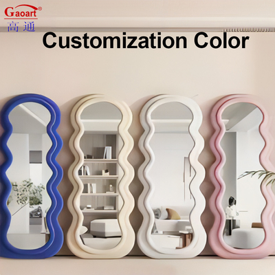 Customized Frame Breit Schwarzer Badezimmerspiegel für Hotel/Haus/Salon/Shop/SPA Gebrauchsszene im großen Salon