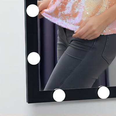 Erleben Sie die ultimative Vanity Makeover mit Hollywood Mirror