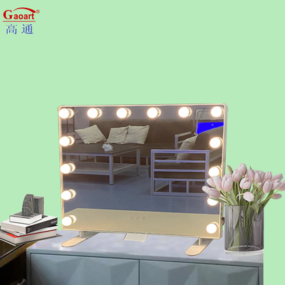 Verwandeln Sie Ihre Eitelkeit in ein glamouröses Hollywood-Studio mit Hollywood Mirror