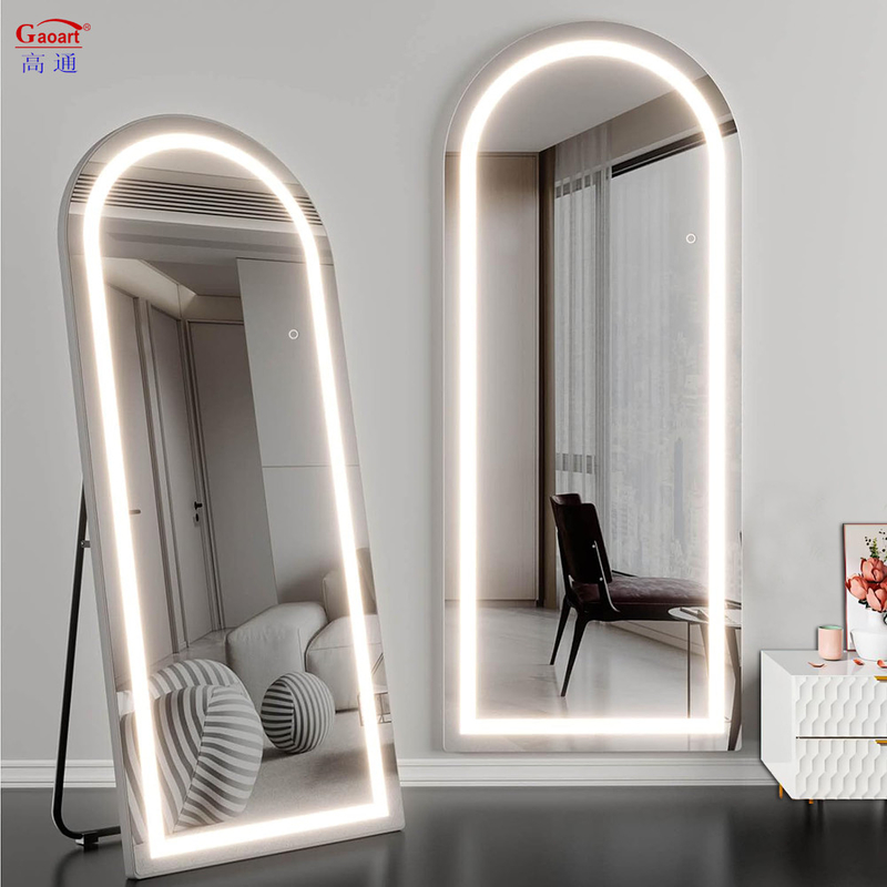 Öko-freundliche Nebelschutz-Lizenz Silber Spiegel Vanity Tabletop Make-up Spiegel mit LED-Beleuchtung